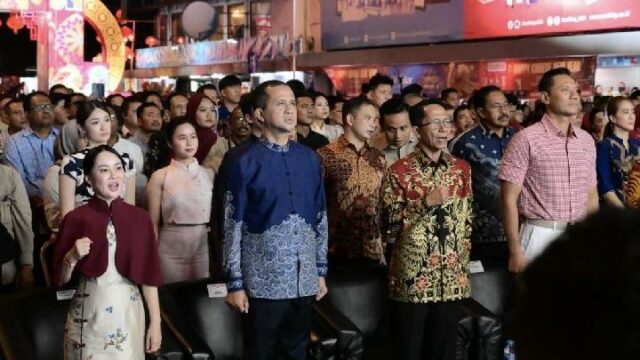 El Ministro de Transmigración apoya una inversión digital de 88 El Ministro de Transmigración apoya una inversión digital de 88 billones de IDR en Batam
|