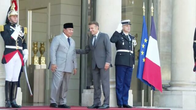 Macron: la llegada del Rafale Jet es una prueba de Macron: la llegada del Rafale Jet es una prueba de las estrechas relaciones entre Francia e Indonesia
|