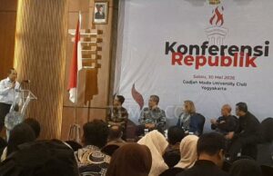 La conferencia republicana se celebrará online esta tarde
| La conferencia republicana en la UGM discute la remilitarización de Prabowo
|