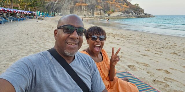 Dejaron Estados Unidos para trabajar en el extranjero y luego se retiraron a Tailandia.

 | Real Estate,Travel,retirement,asia,thailand,living-abroad,relocation,retire-abroad,moving-abroad