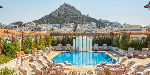 Me alojé en el Hotel Grande Bretagne, el hotel más famoso de Atenas.

 | Travel,greece,athens,hotels,travel