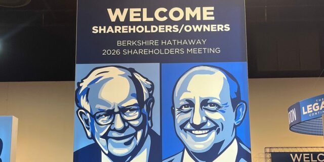 Berkshire acumula un flujo de caja récord en el primer trimestre sin Buffett como director ejecutivo

 | Finance,berkshire-hathaway-meeting-2026,warren-buffett,berkshire-hathaway,greg-abel,stocks,buybacks,stock-portfolio