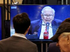 Un Warren Buffett deepfake se unió a la sesión anual de preguntas y respuestas de Berkshire
| Finance,warren-buffett,berkshire-hathaway,berkshire-hathaway-meeting-2026,deepfake Un Warren Buffett deepfake se unió a la sesión anual de preguntas y respuestas de Berkshire
| Finance,warren-buffett,berkshire-hathaway,berkshire-hathaway-meeting-2026,deepfake