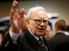Estuve en la sala para la entrevista sorpresa de Warren Buffett en la reunión de Berkshire.
| Finance,berkshire-hathaway-shareholder-meeting-2026,warren-buffett,berkshire-hathaway,greg-abel,berkshire-hathaway-meeting-2026 Estuve en la sala para la entrevista sorpresa de Warren Buffett en la reunión de Berkshire.
| Finance,berkshire-hathaway-shareholder-meeting-2026,warren-buffett,berkshire-hathaway,greg-abel,berkshire-hathaway-meeting-2026