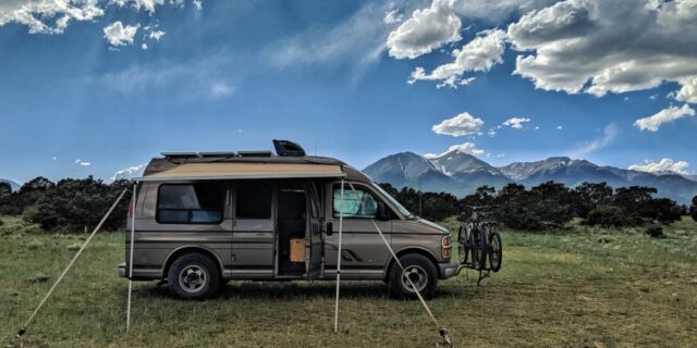 Vivir fuera de la red o vivir fuera de la red en una camioneta, de alguien que ha hecho ambas cosas

 | Real Estate,real-estate,off-grid-living,off-grid,remote-living,van-life,van,freelancer-le,essay,personal-essay