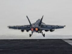 La Marina de los EE.UU. disparó el timón del corredor del bloqueo iraní con un cañón a reacción
| Military & Defense,us-navy-ships,fa-18-super-hornet La Marina de los EE.UU. disparó el timón del corredor del bloqueo iraní con un cañón a reacción
| Military & Defense,us-navy-ships,fa-18-super-hornet