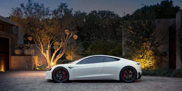 Tesla registra el logotipo del Roadster antes de su tan esperada revelación

 | Transportation,tesla,tesla-roadster,evs,electric-cars