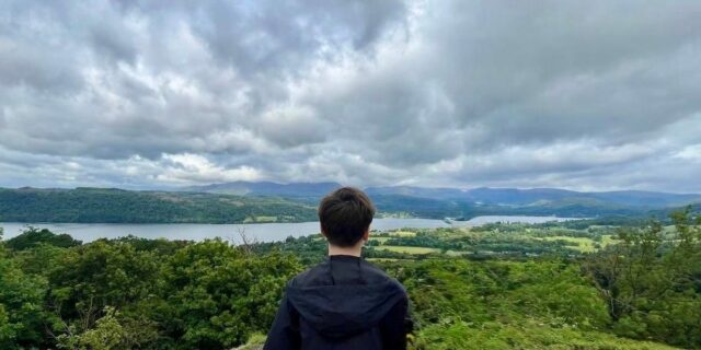 Mi hijo no pudo usar su teléfono en un viaje escolar a Inglaterra

 | Parenting,Travel,parenting,parenting-freelancer,travel,technology,communication,smart-phones,texting,study-abroad