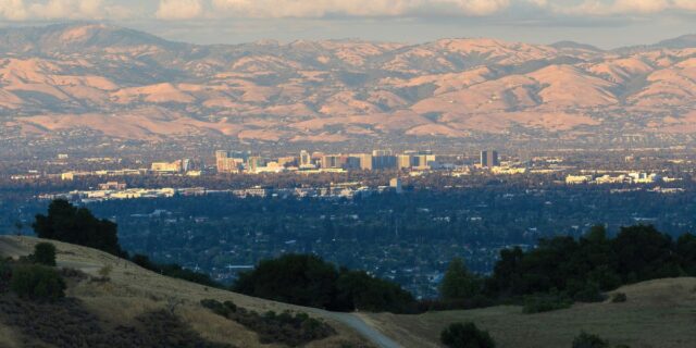 Las 10 ciudades más y menos caras para comprar una casa en Estados Unidos

 | Real Estate,slideshow,housing-market,affordable-housing,california,midwest,south