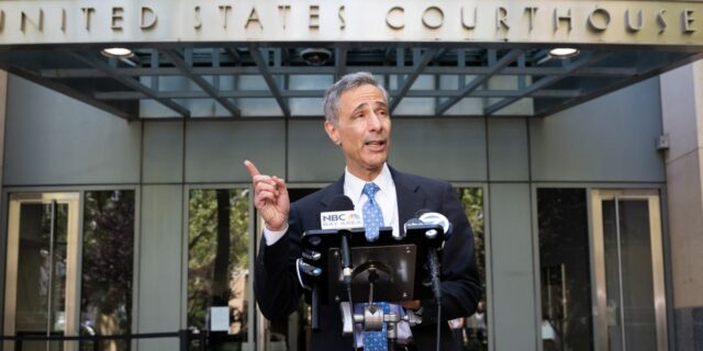 William Savitt, copresidente de Wachtell, habla sobre su carrera y la representación de grandes clientes

 | Law,Tech,News,Careers,sam-altman,openai,william-savitt,wachtell,elon-musk,law,lawsuit,litigation,court,careers,trial,musk-v-altman