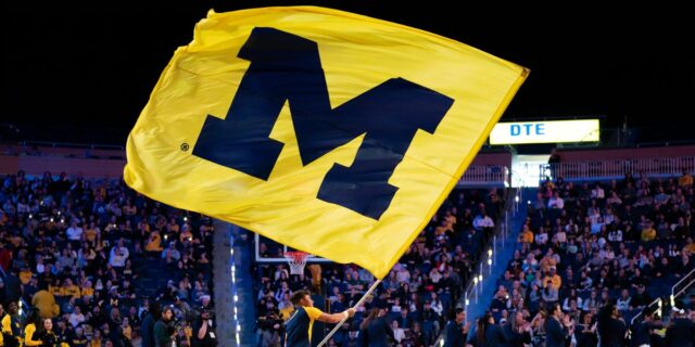 UMichigan tenía una participación inicial de 20 millones de dólares en OpenAI que podría recaudar miles de millones

 | AI,Tech,Startups,openai,microsoft,university-of-michigan,investment,venture-capital,funding,limited-synd,artificial-intelligence,beacon-industries-big-bet,corrections