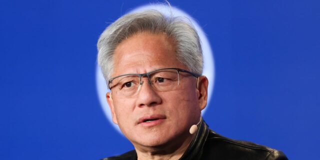 Jensen Huang les dice a los nuevos graduados que no hay mejor momento para comenzar una carrera

 | Careers,Tech,jensen-huang,nvidia,jobs,leadership,work