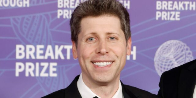 OpenAI hizo que fuera más difícil despedir a Sam Altman

 | Tech,openai,court,lawsuit,legal,sam-altman,technology,limited-synd