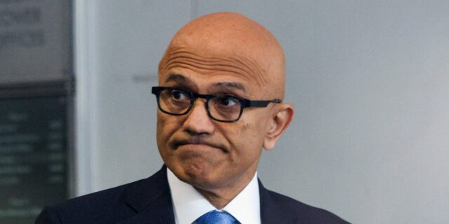 Cuatro formas en las que Satya Nadella arrojó un jarro de agua fría en el caso de Elon Musk

 | Tech,elon-musk,satya-nadella,sam-altman,musk-v-altman,openai,microsoft,trial,lawsuit,legal,california,litigation,technology