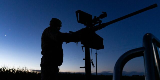 Un raro ataque diurno con drones rusos se convirtió en un bombardeo nocturno de misiles

 | Military & Defense,ukraine,russia