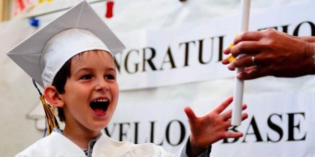 Mi hijo menor de cuatro hijos se graduó de la escuela primaria; Fin de una era

 | Parenting,parenting,parenting-freelancer,essay,kids