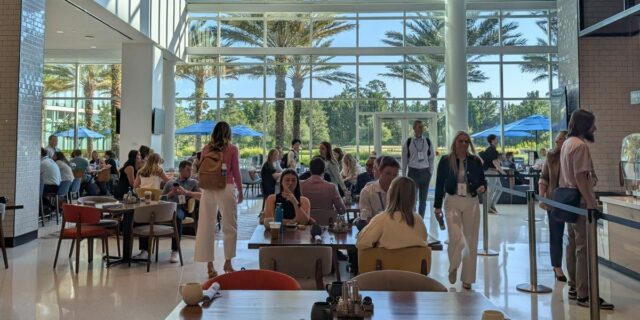 KPMG prueba una nueva herramienta de simulación fiscal basada en KPMG prueba una nueva herramienta de simulación fiscal basada en IA
| Careers,kpmg,big-four,changing-workplace-big-bet,accounting,ai,tax