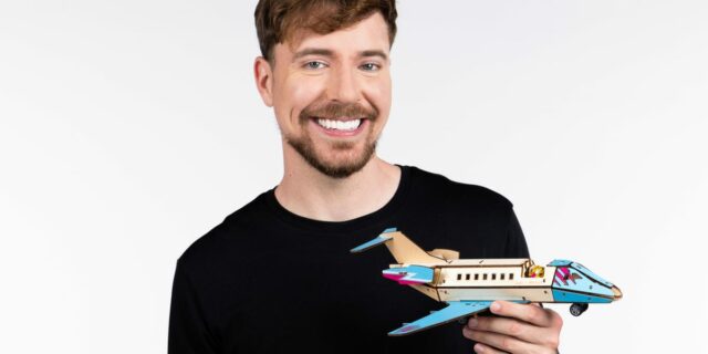 MrBeast se asocia con Lowe's para los juguetes y talleres MrBeast se asocia con Lowe's para los juguetes y talleres infantiles Swarms
| Advertising,Media,Retail,exclusive,mrbeast,lowe-s,cmo-insider-news,cmo-insider,mrbeast-toy,limited-synd