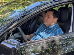 Este ejecutivo de tecnología demandó a Tesla por sus promesas de conducción totalmente autónoma y ganó
| Tech,Transportation,tesla,fsd,robotaxis,oracle,limited-synd Este ejecutivo de tecnología demandó a Tesla por sus promesas de conducción totalmente autónoma y ganó
| Tech,Transportation,tesla,fsd,robotaxis,oracle,limited-synd