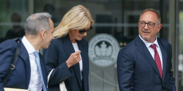 La defensa de Andrew Left pasa a la ofensiva en La defensa de Andrew Left pasa a la ofensiva en el juicio por fraude de valores
| Law,andrew-left,short-selling,legal,fraud,stock-market