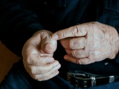 Mi familia cuidó a mi abuelo con Alzheimer en casa
| Health,as-told-to,alzheimers,long-term-care,end-of-life-care Mi familia cuidó a mi abuelo con Alzheimer en casa
| Health,as-told-to,alzheimers,long-term-care,end-of-life-care