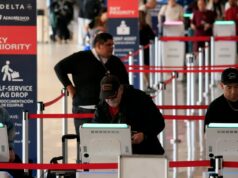 Delta poner fin al servicio de snacks en algunos vuelos no es gran cosa
| Travel,Transportation,airlines,delta-air-lines,aviation Delta poner fin al servicio de snacks en algunos vuelos no es gran cosa
| Travel,Transportation,airlines,delta-air-lines,aviation