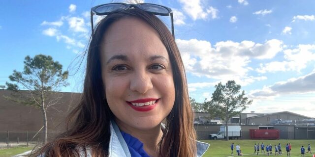 Mamá deportista aboga por la alegría por encima de la competitividad en los Juegos Juveniles

 | Parenting,Health,Sports,essay,parenting-freelancer,parenting,sports,youth-sports,competitive,teens,kids,family