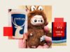 Las marcas chinas más populares como Luckin y Pop Mart pretenden conquistar a los estadounidenses
| Economy,Discourse,Retail,china,luckin-coffee,us-china-trade-war,tariffs,pop-mart,labubus,beijing,byd,prices,discourse,discourse-newsroom,discourse-explainer,bi-illustration,alyssa-powell Las marcas chinas más populares como Luckin y Pop Mart pretenden conquistar a los estadounidenses
| Economy,Discourse,Retail,china,luckin-coffee,us-china-trade-war,tariffs,pop-mart,labubus,beijing,byd,prices,discourse,discourse-newsroom,discourse-explainer,bi-illustration,alyssa-powell