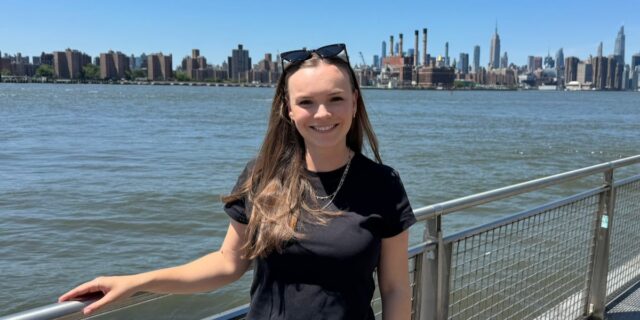 Lo que me sorprendió de mudarme de Europa a Nueva Lo que me sorprendió de mudarme de Europa a Nueva York
| Real Estate,moving,move,new-york,new-york-city,moving-internationally,freelancer-le,personal-essay,essay,memorial-day-save-2026