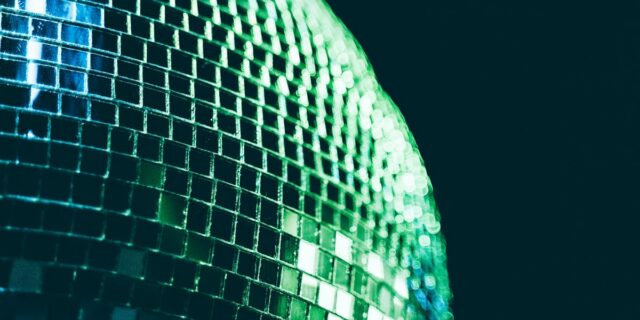 El nuevo logo de la aplicación Disco Ball de Spotify El nuevo logo de la aplicación Disco Ball de Spotify es terrible
| Tech,spotify,logo,design,spotify-wrapped,branding,marketing,redesigns