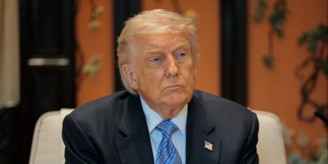 El Departamento de Justicia extiende la regulación de Trump para cubrir sus auditorías fiscales

 | Economy,Politics,Finance,trump,taxes,irs,justice-department,limited-synd,axel-springer-global-network