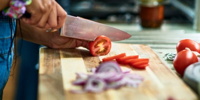 Errores que cometen los cocineros caseros al cocinar, según un chef profesional

 | Food,evergreen-story,freelancer-le,freelancer,cooking,food,chef,kitchen