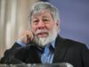 Steve Wozniak de Apple aplaudió por una broma sobre IA durante su discurso de graduación
| AI,Tech,steve-wozniak,apple,ai,graduates Steve Wozniak de Apple aplaudió por una broma sobre IA durante su discurso de graduación
| AI,Tech,steve-wozniak,apple,ai,graduates