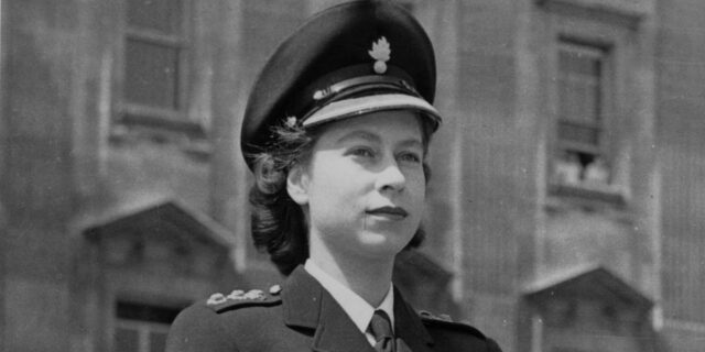 10 mujeres famosas que no sabías que sirvieron en el 10 mujeres famosas que no sabías que sirvieron en el ejército
| Entertainment,women,military,army,air-force,marines,celebrities