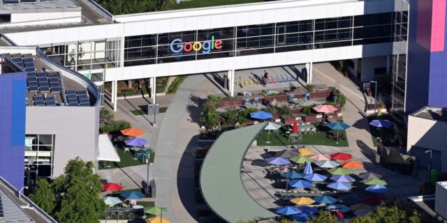 Google Overview se complace en dejar de definir palabras | Google Overview se complace en dejar de definir palabras
| AI,google-ai-overviews,artificial-intelligence,google,search-engines,future-of-search