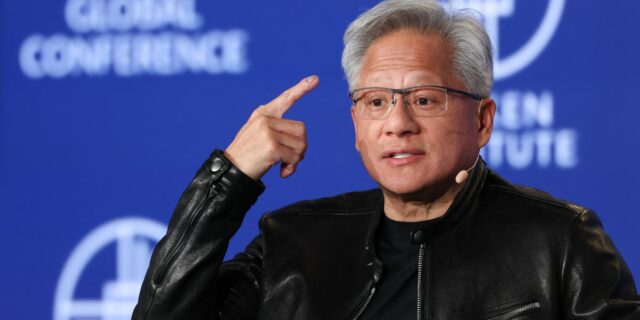 El CEO de Nvidia analiza el impacto de la IA El CEO de Nvidia analiza el impacto de la IA en la educación y los empleos futuros
| AI,ai,artificial-intelligence,jensen-huang,jobs,tech,work,careers
