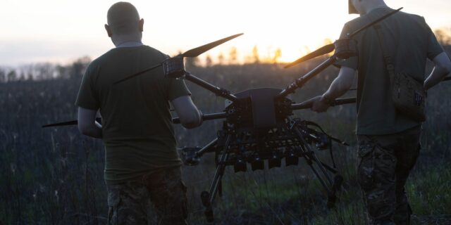 La torreta rusa antidrones utiliza balas que calculan cuándo explotar

 | Military & Defense,ukraine-war,warfare-big-bet,russia