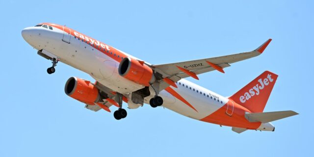 El accidente del banco de energía de un pasajero pone El accidente del banco de energía de un pasajero pone de relieve la seguridad de la aviación
| Transportation,power-banks,flight-woes,aviation,airlines,aviation-safety,easyjet,flight-diversion,trending-uk