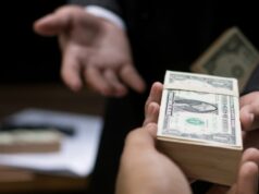 Haga estas 2 preguntas de seguimiento al negociar un salario
| Careers,negotiation,salary-negotiation-tips,interview,korn-ferry,changing-workplace-big-bet Haga estas 2 preguntas de seguimiento al negociar un salario
| Careers,negotiation,salary-negotiation-tips,interview,korn-ferry,changing-workplace-big-bet
