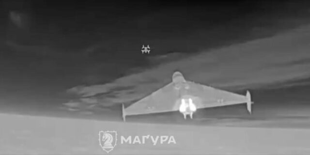 Rusia está convirtiendo más Shaheds en drones guiados por operadores y objetivos de caza

 | Military & Defense,ukraine,russia,drones