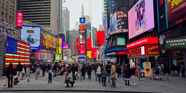Los baby boomers son el motor de la economía estadounidense, Los baby boomers son el motor de la economía estadounidense, según Ed Yardeni
| Economy,us-economy-and-markets,baby-boomers,k-shaped-economy,consumer-spending,retirees