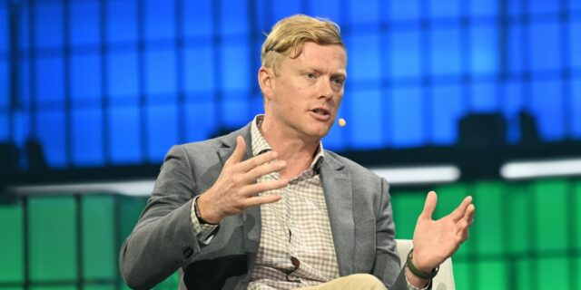 El debate sobre Tokenmaxxing alcanza nuevas alturas a medida que el ejecutivo de Uber se vuelve viral

 | Tech,AI,tokenmaxxing,ai,silicon-valley,uber,ai-bubble,ai-adoption,fake-work,work-trends,limited-synd,changing-workplace-big-bet,ai-spending,costs
