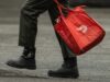 Los conductores de reparto dicen que los clientes preguntan si recibieron sus propinas
| Economy,doordash,spark,walmart,gig-work,tips,delivery,gig-economy,gig-workers,food-delivery Los conductores de reparto dicen que los clientes preguntan si recibieron sus propinas
| Economy,doordash,spark,walmart,gig-work,tips,delivery,gig-economy,gig-workers,food-delivery