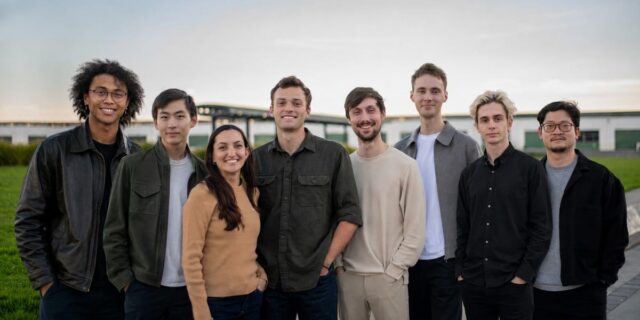 Drafted obtiene 16 millones de dólares en financiación para remodelar el diseño de viviendas con IA

 | Tech,AI,Startups,Real Estate,limited-synd,vibe-coding,startup,funding,startups,homeowners,y-combinator,design,seed-funding,exclusive