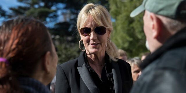 Erin Brockovich: Los centros de datos se imponen a las Erin Brockovich: Los centros de datos se imponen a las personas en secreto
| AI,Tech,Energy,Politics,data-centers,ai,artificial-intelligence,microsoft,environment