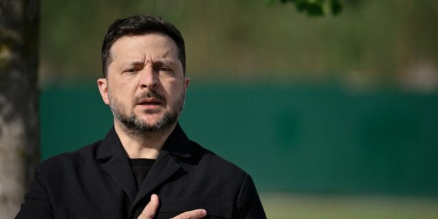 Presentamos Ucrania a Silicon Valley: traigan la IA, nosotros traeremos la experiencia

 | Military & Defense,AI,defense-tech,military-technology,ukraine,zelenskyy,drones,drone-warfare,ai,silicon-valley,anduril