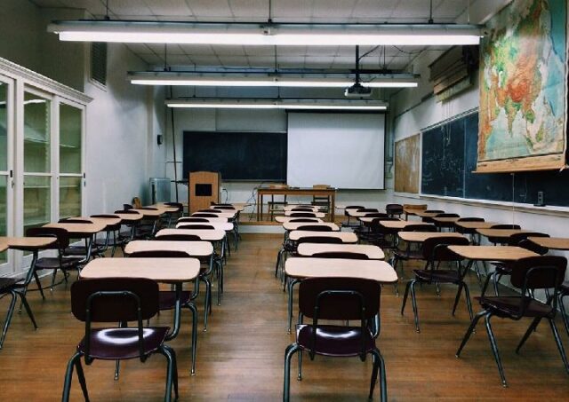 ¿Es cierto que SMK Negeri 1 Rancabali Bandung está cerrado?

 | 