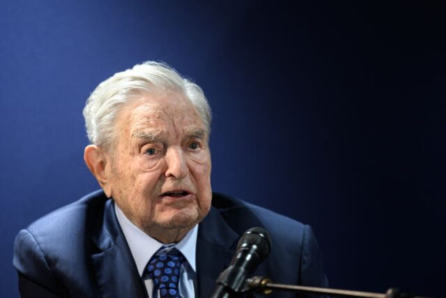 El fondo de George Soros compra acciones de Berkshire Hathaway, ahora que Buffett se ha ido

 | 