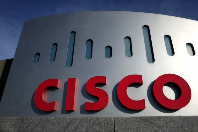 Cisco eliminará puestos de trabajo para poder invertir más en Cisco eliminará puestos de trabajo para poder invertir más en IA y las acciones alcanzan un máximo histórico
|