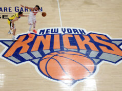 Este hombre de Filadelfia gastó más de $18,000 para comprar casi 100 boletos entre los Sixers y los Knicks para fanáticos del baloncesto de fuera de la ciudad.
| Este hombre de Filadelfia gastó más de $18,000 para comprar casi 100 boletos entre los Sixers y los Knicks para fanáticos del baloncesto de fuera de la ciudad.
|
